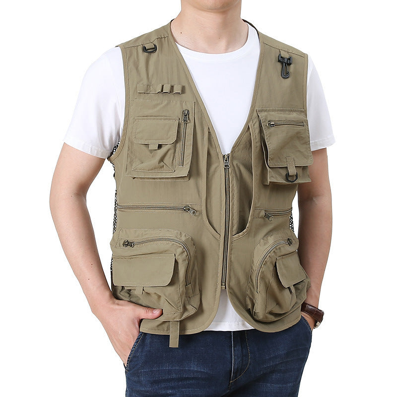 Men's multifunctional utility fishing vest with numerous zip and flap pockets Chichicherry