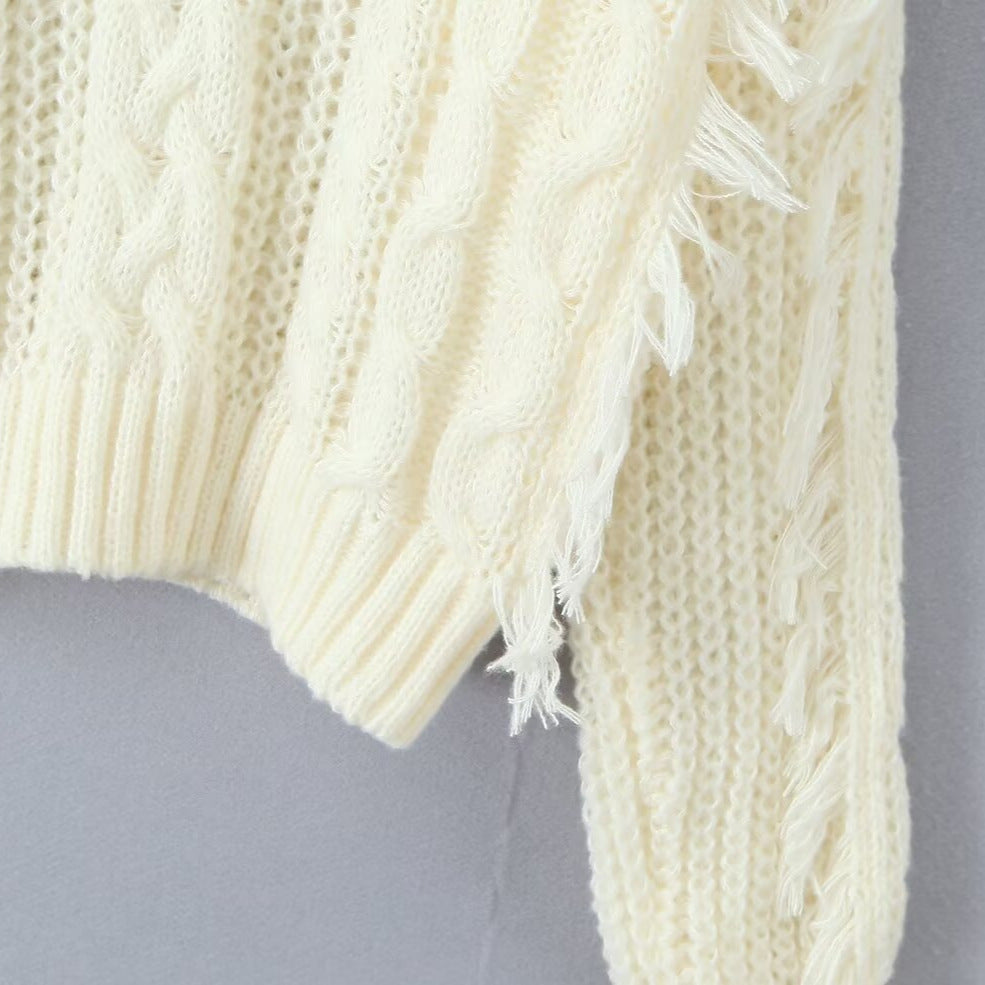 Women's Chunky Knit V-Neck Sweater with Cable Pattern and Fringes Chichicherry