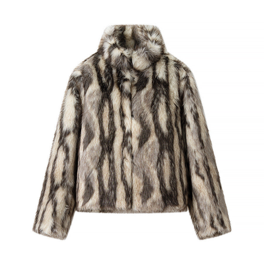 Women Short Faux Fur Jacket with Voluminous Fur Look, Boxy Silhouette and Insert Pockets Chichicherry