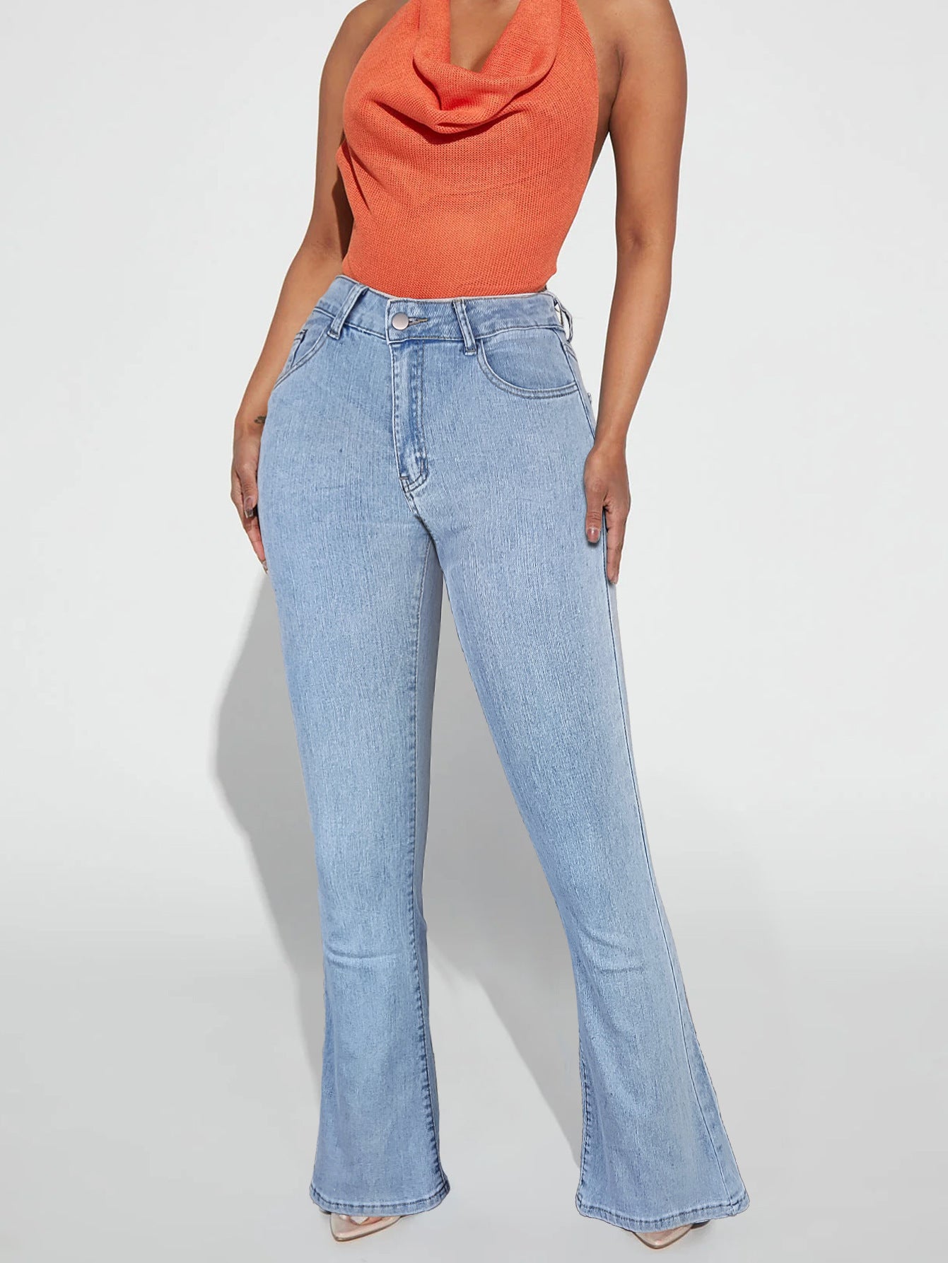 Women's high-waisted flared jeans with daisy embroidery and shaping cut Chichicherry