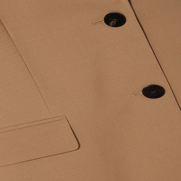 Women Tailored Two-Piece Blazer-Pant Suit in Slim Tailoring Chichicherry