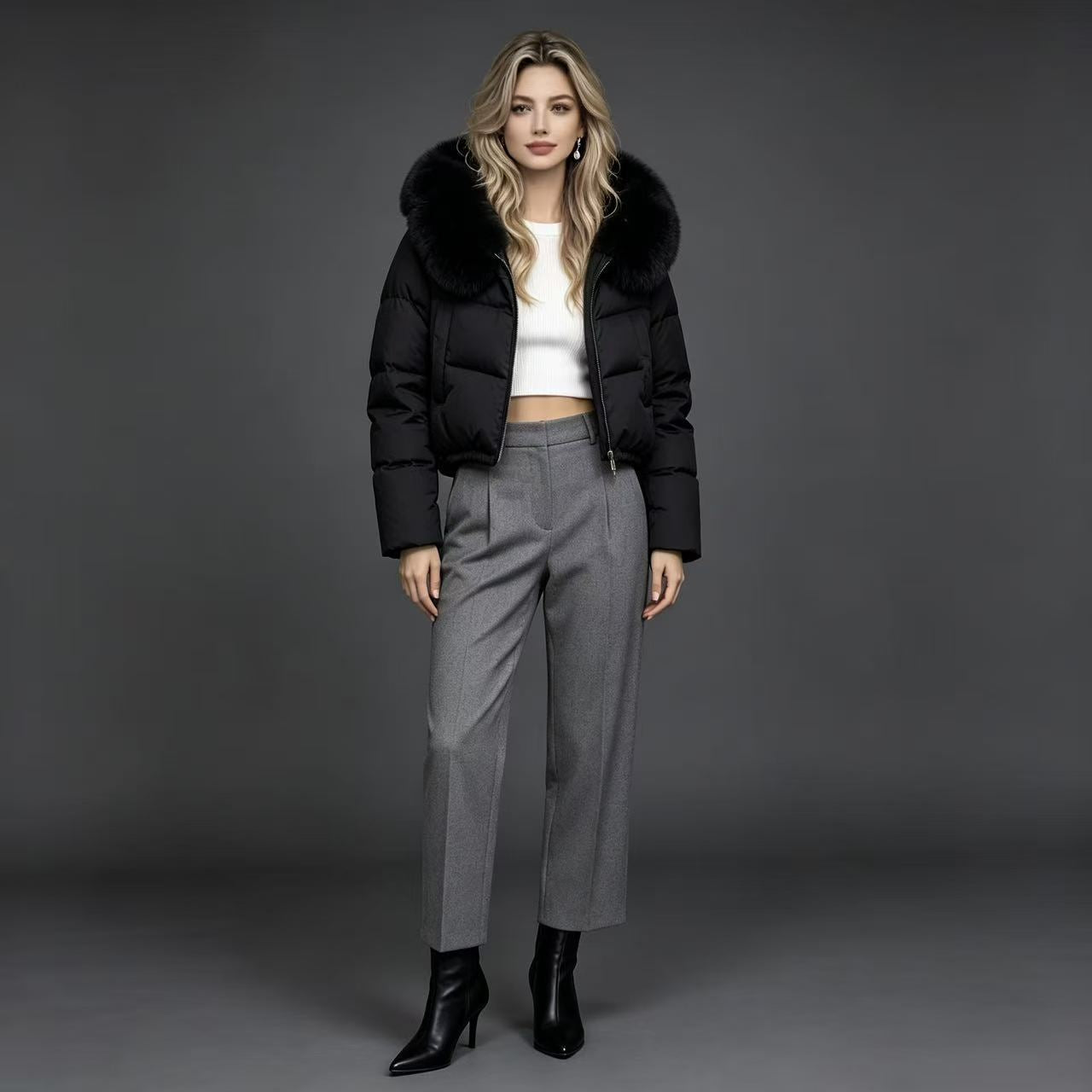 Women's short quilted cropped puffer jacket with voluminous faux fur collar Chichicherry