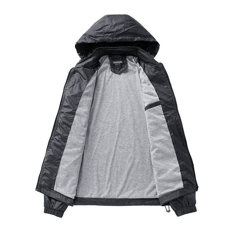 Men's lightweight water-repellent compact packable windbreaker with hood Chichicherry