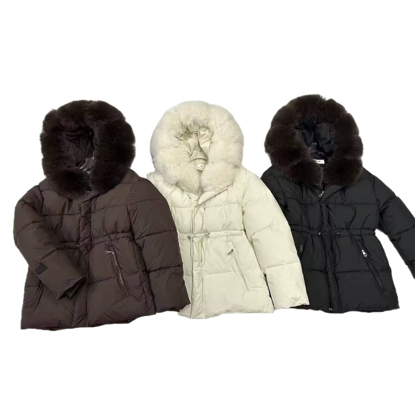 Women's short padded quilted jacket with drawstring waist and voluminous fur collar Chichicherry