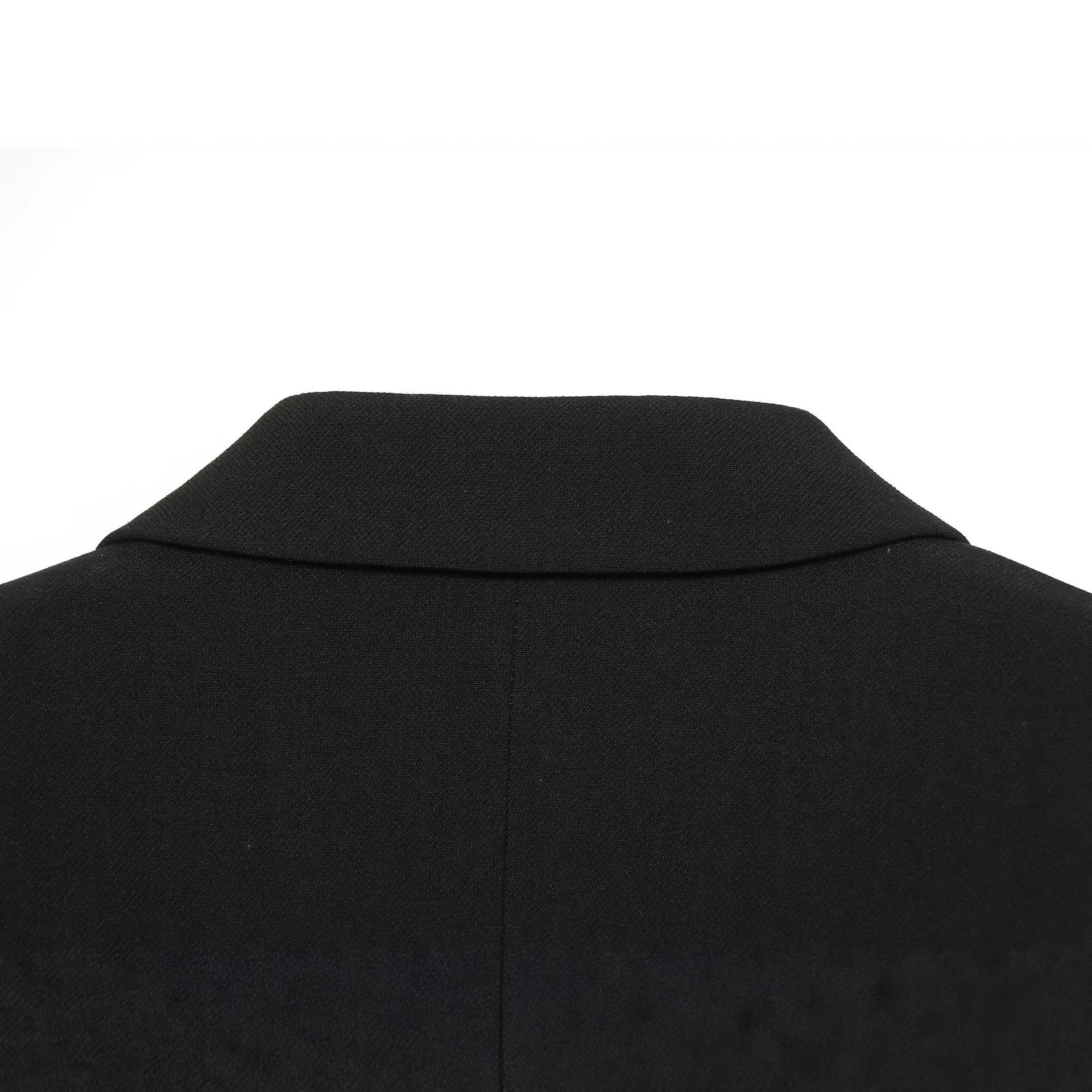Women Single-Breasted Short Blazer with Notch Lapels, Structured Fit and Flap Pockets Chichicherry