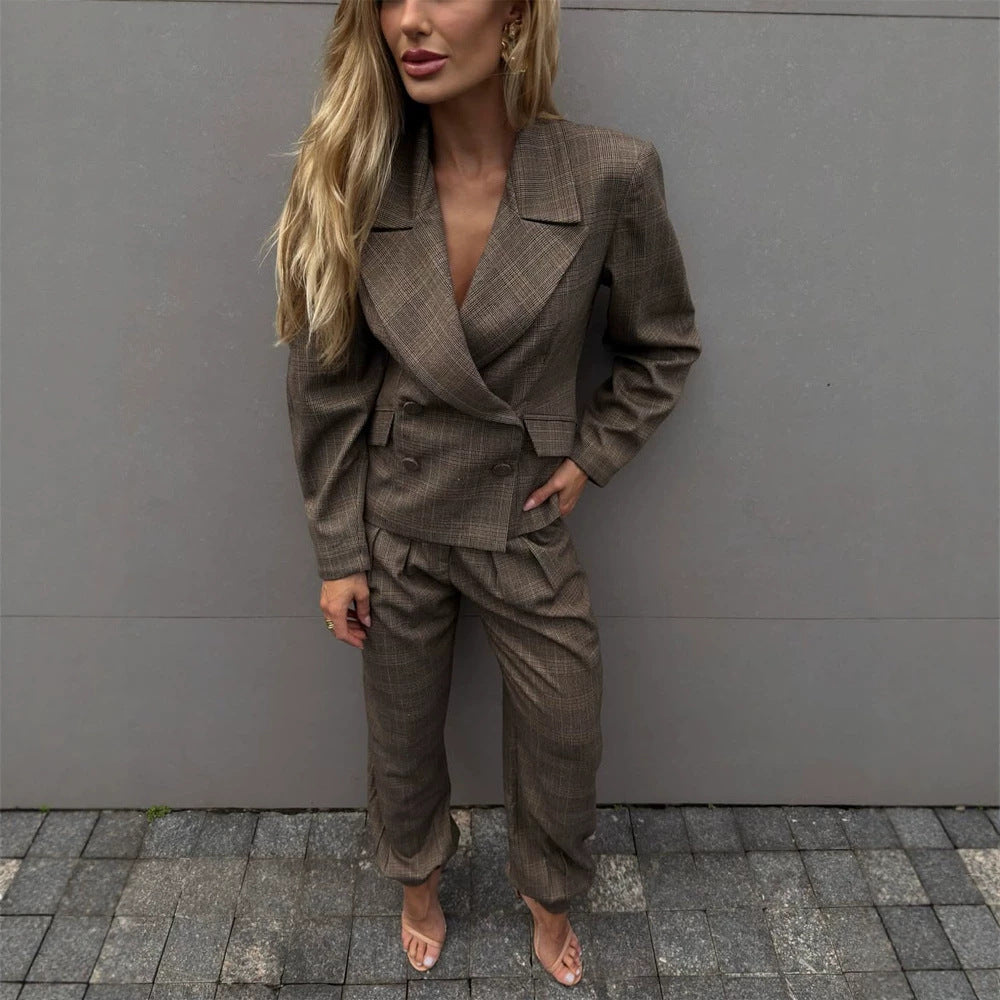 Women Tailored two-piece blazer and pant suit in Glencheck pattern Chichicherry