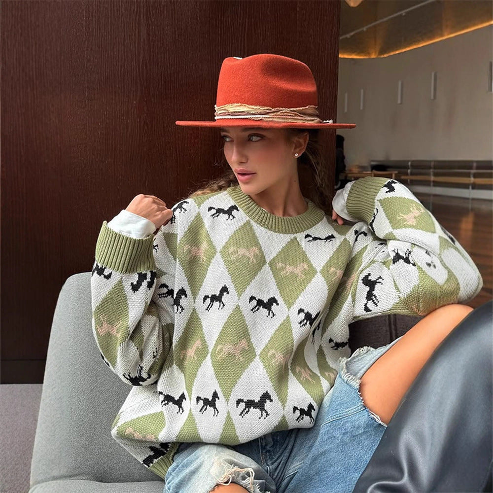 Women's Oversize Knitted Sweater with Argyle Pattern and Horse Motif Chichicherry