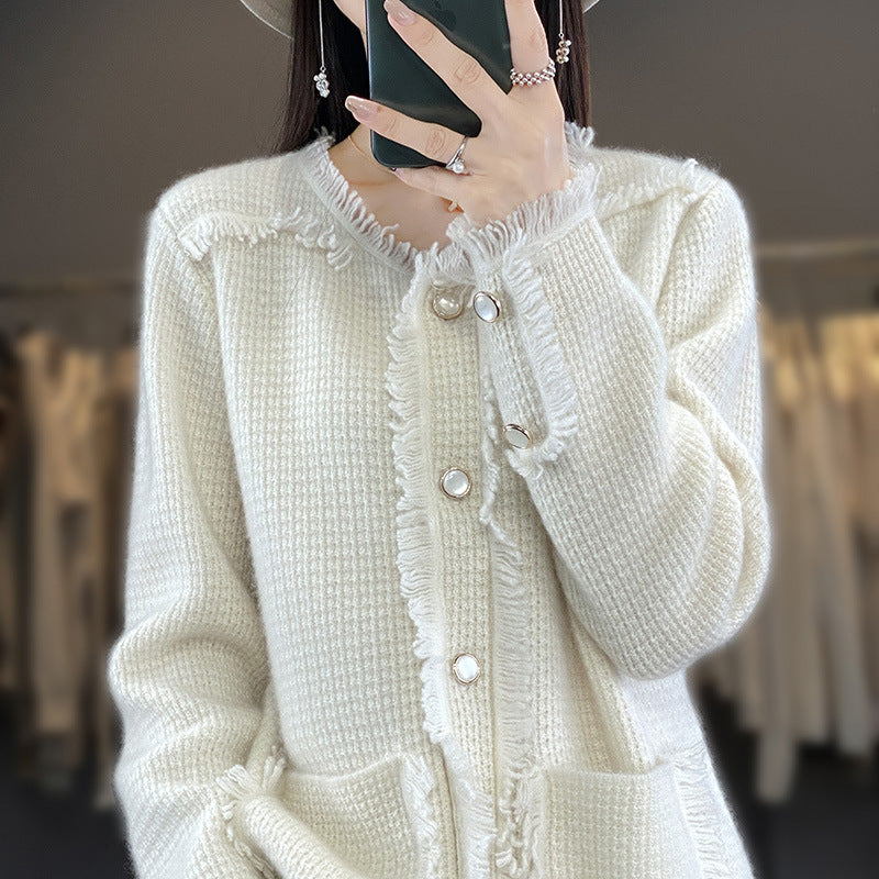 Women's knitted cardigan with fringe trim, mother-of-pearl button placket and patch pockets Chichicherry