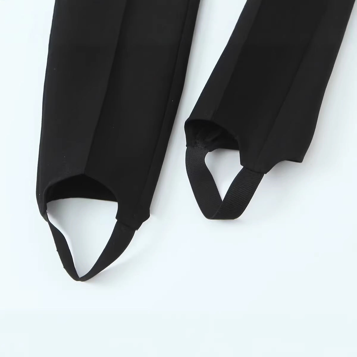 Ladies tailored suit trousers with crease and ankle strap Chichicherry
