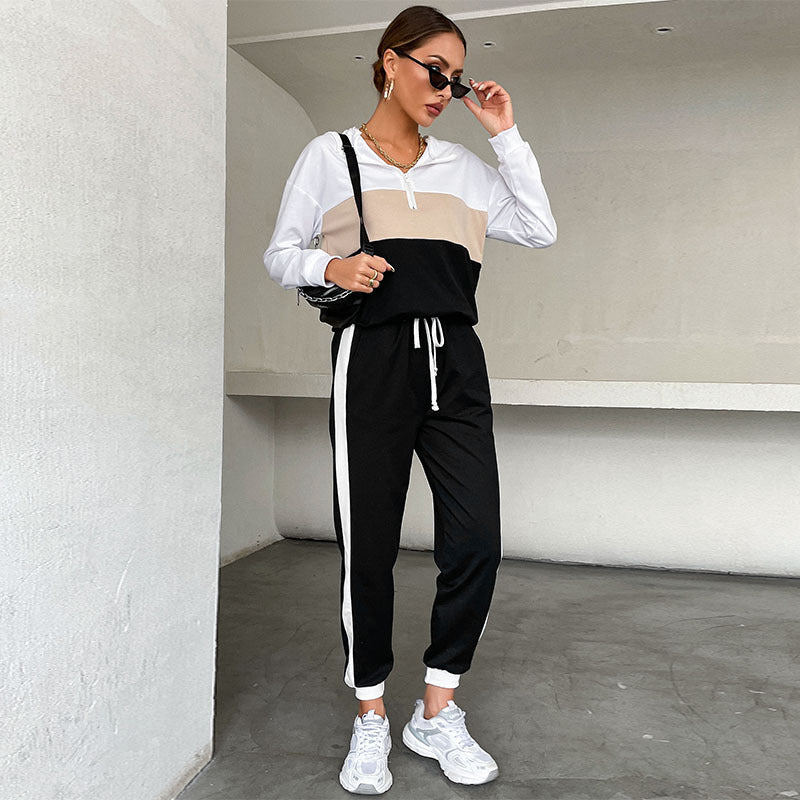 Ladies' Sportive Jogging Set with Hood, Drawstring Pants & Side Stripes Chichicherry