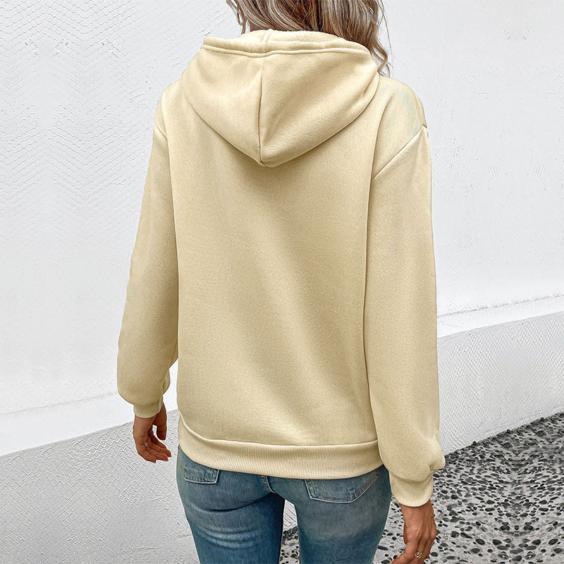 Women's hoodie with leopard heart print and kangaroo pocket Chichicherry