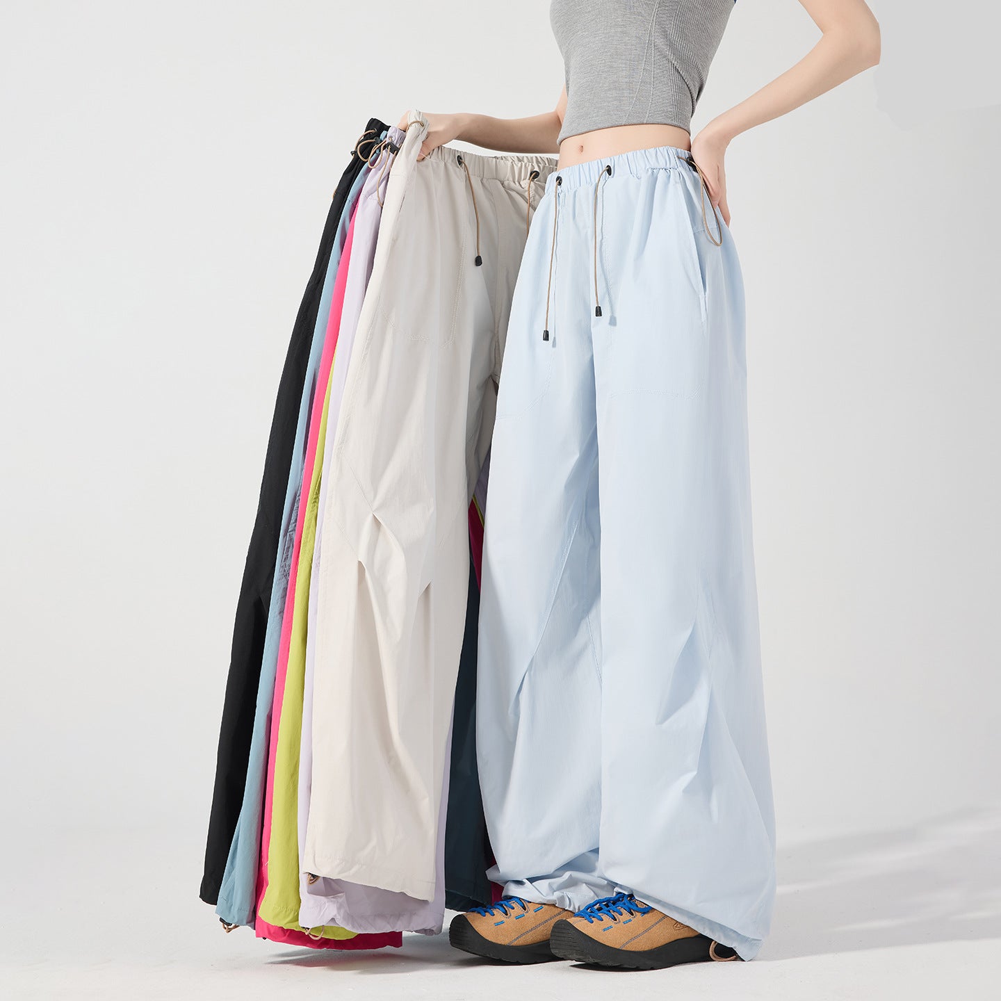 Women's wide technical cargo pants with drawstring waistband Chichicherry