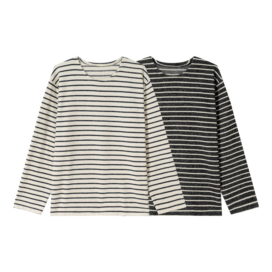 Unisex Striped Long Sleeve Shirt made of lightweight cotton blend with a straight cut Chichicherry