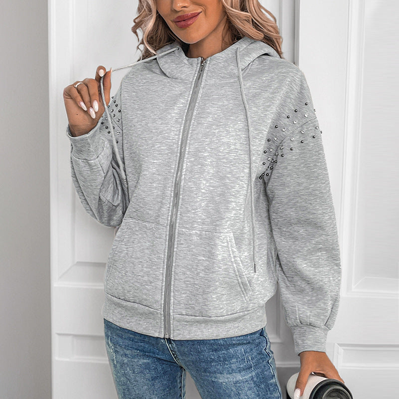 Women's zip-up hoodie with pearl detail on the sleeves Chichicherry