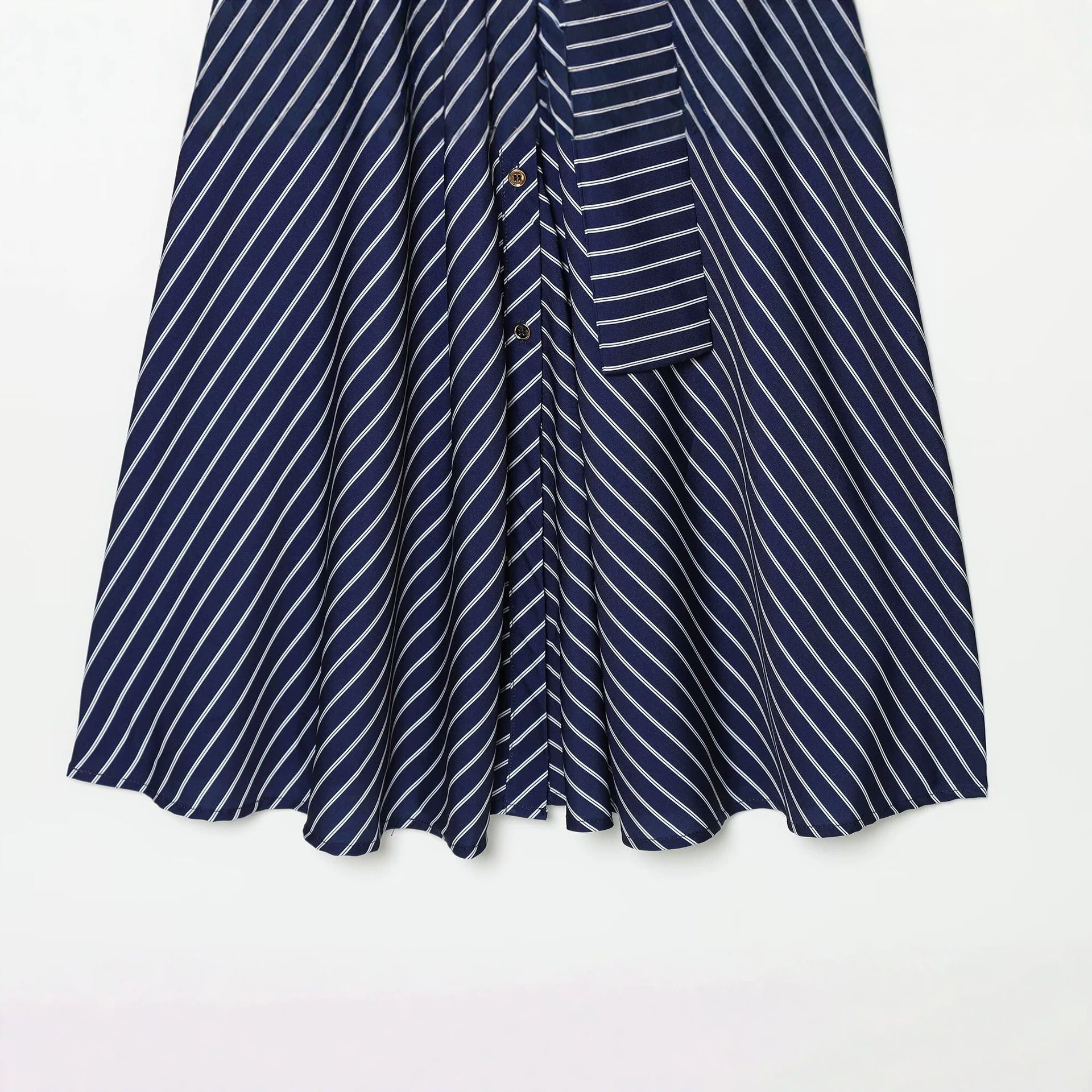 Women's shirt dress with waist belt and contrasting cuffs Chichicherry