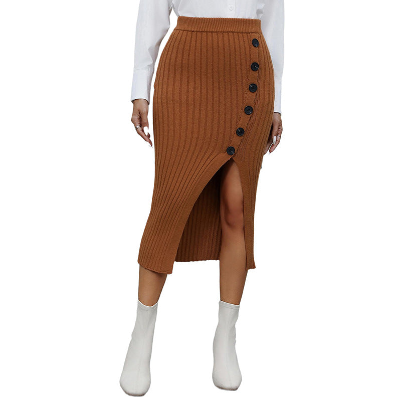 Women’s midi skirt made of ribbed knit with side button placket and thigh slit Chichicherry
