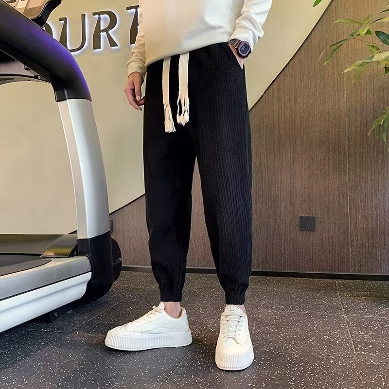 Herren Gerippte Relax-Jogginghose mit Tunnelzug, Eingrifftaschen und elastischen Saumabschlüssen Chichicherry