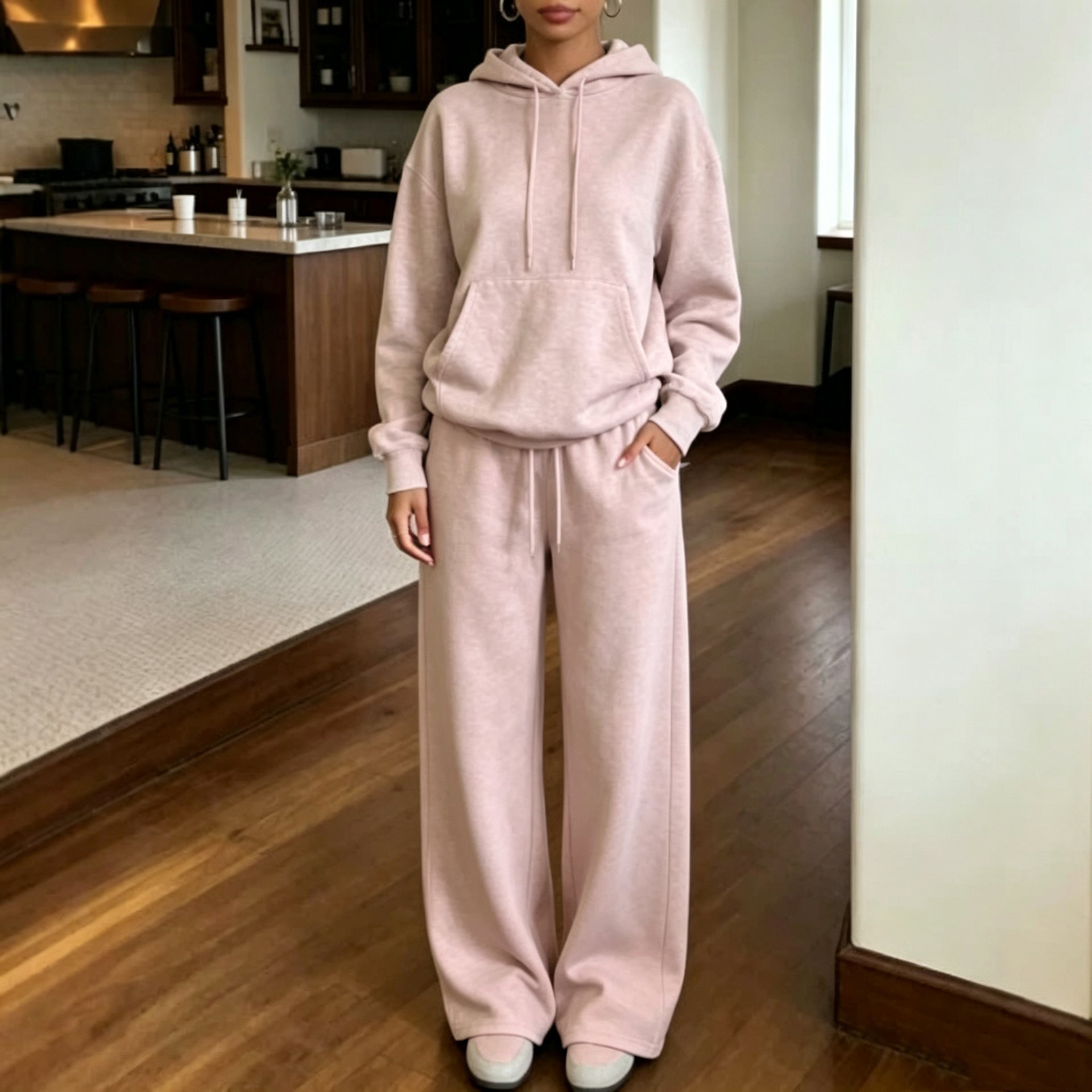 Women's Oversized Hoodie and Loose Jogging Pants Set made of Organic Fleece Chichicherry