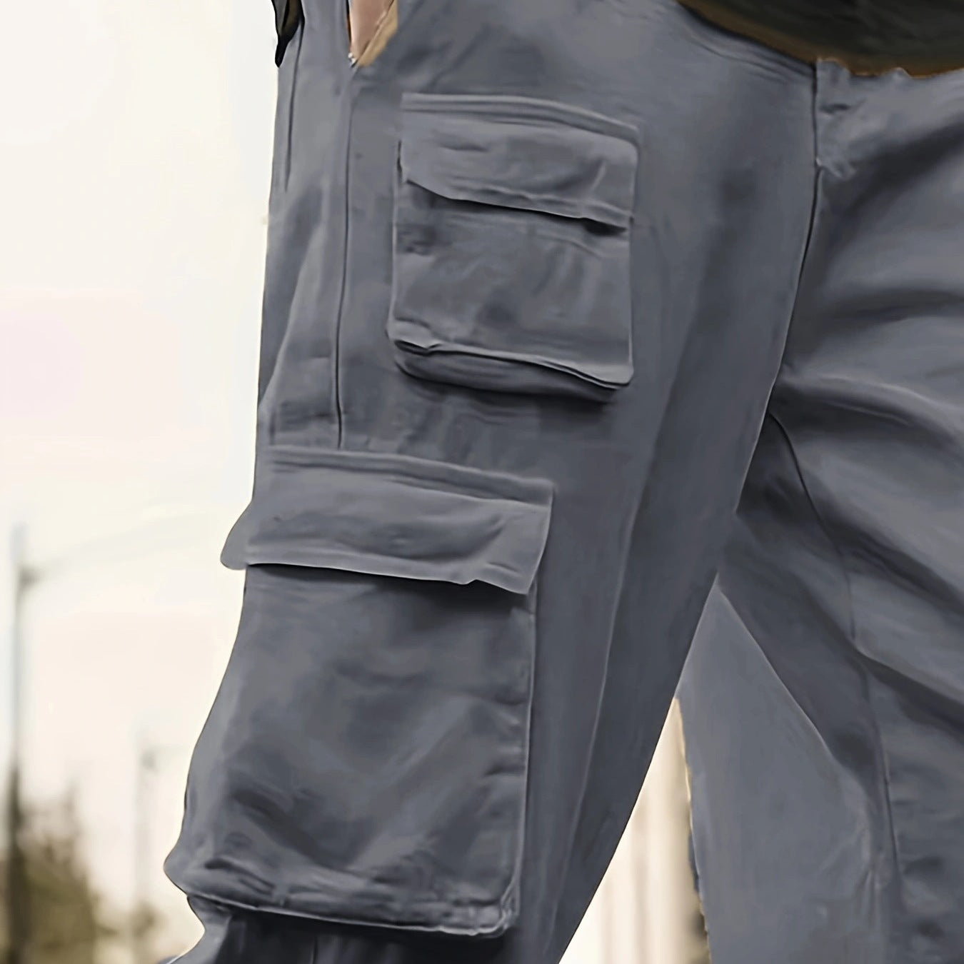Men's Relaxed-Fit Utility Cargo Pants with Large Flap Pockets and Elastic Cuff Chichicherry