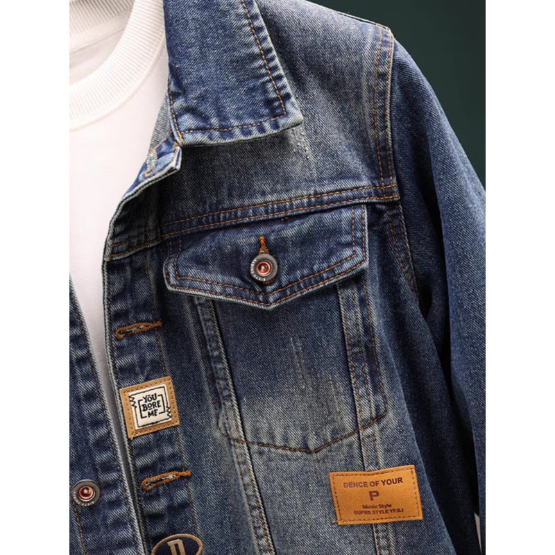 Herren Vintage-gewaschene Denimjacke mit Markenpatches, Brustklappen und geradem Schnitt Chichicherry