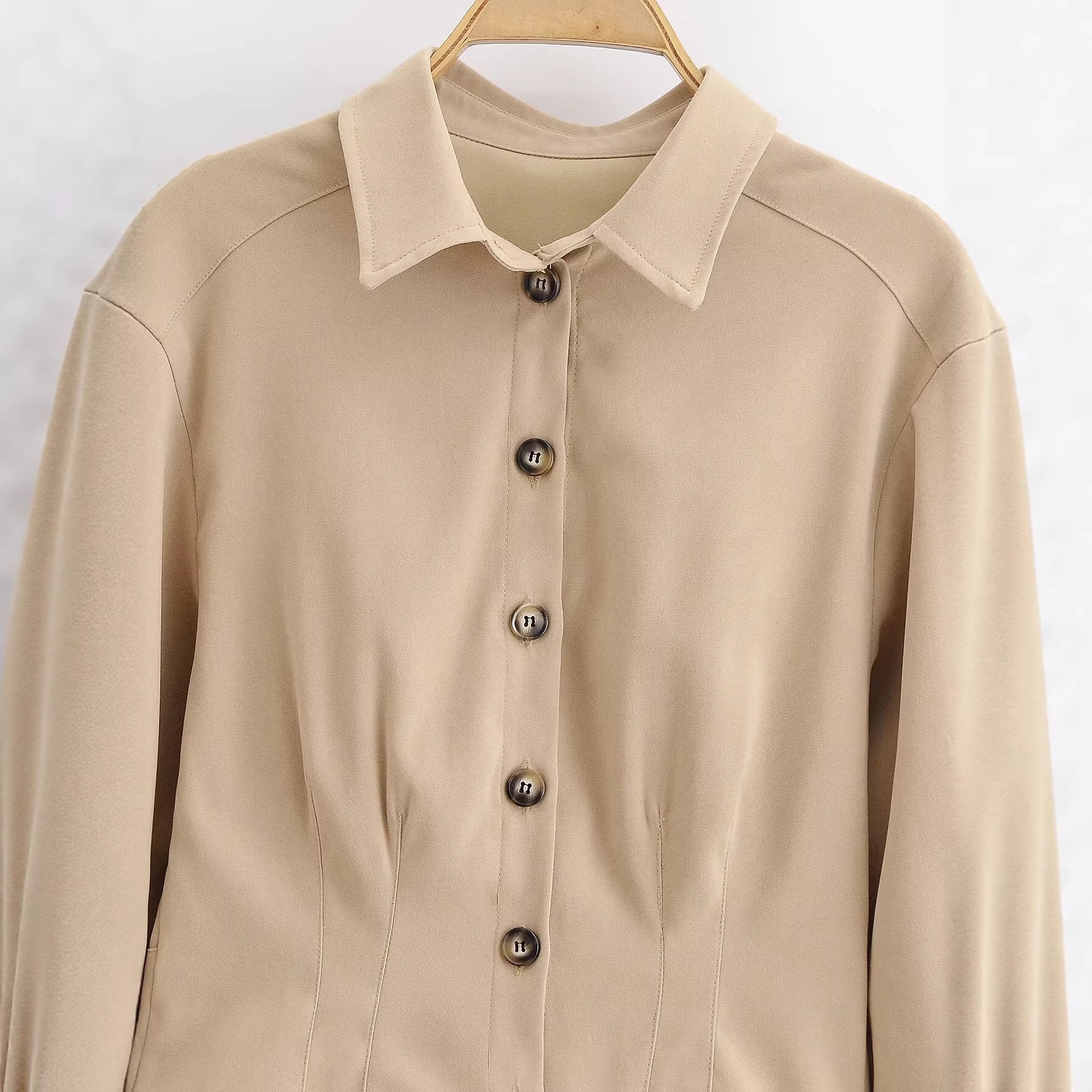 Women Tailored Cropped Shirt Jacket with Princess Seams and Balloon Sleeves Chichicherry