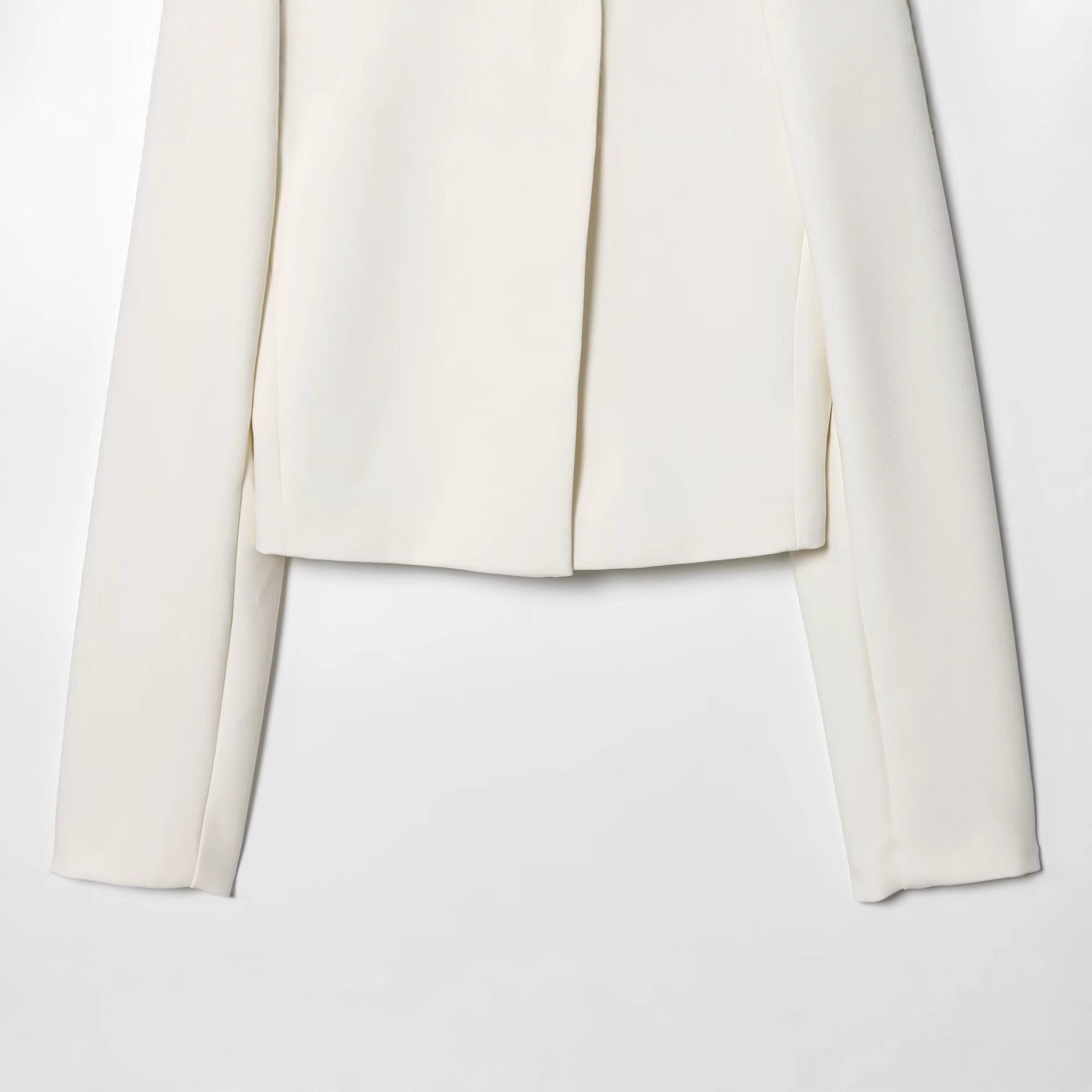 Women's short blazer with stand-up collar and asymmetric button placket Chichicherry