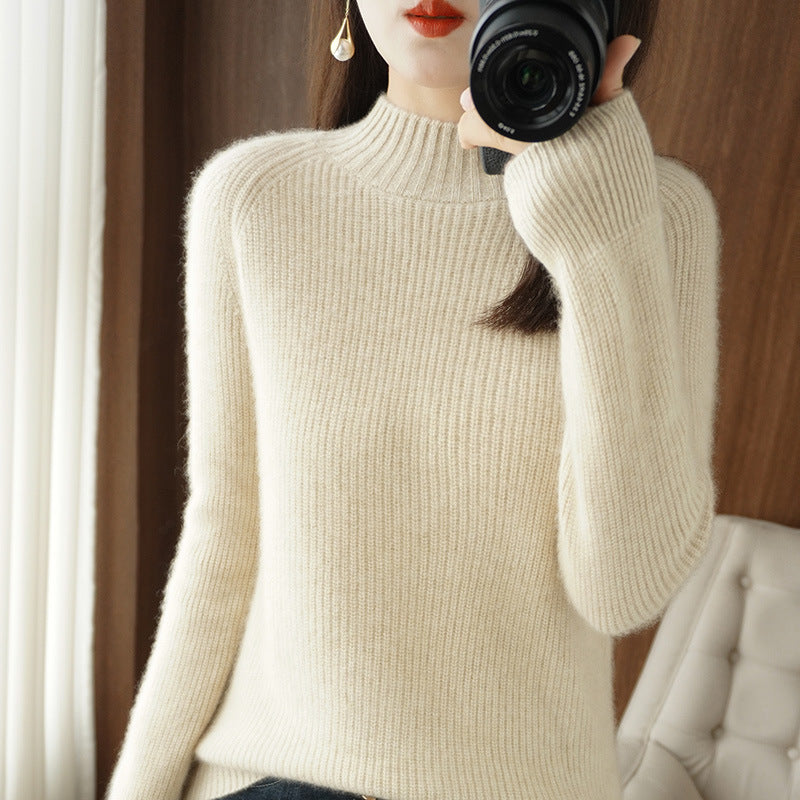Women's short high collar sweater made of fine fine-knit with cashmere-like softness and raglan sleeves Chichicherry