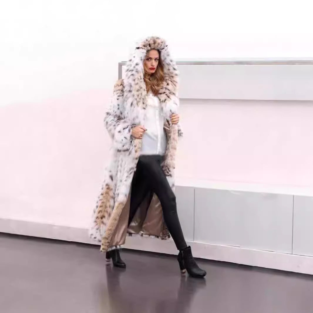 Women's Longer Faux Fur Coat with Hood and Lynx Look Chichicherry