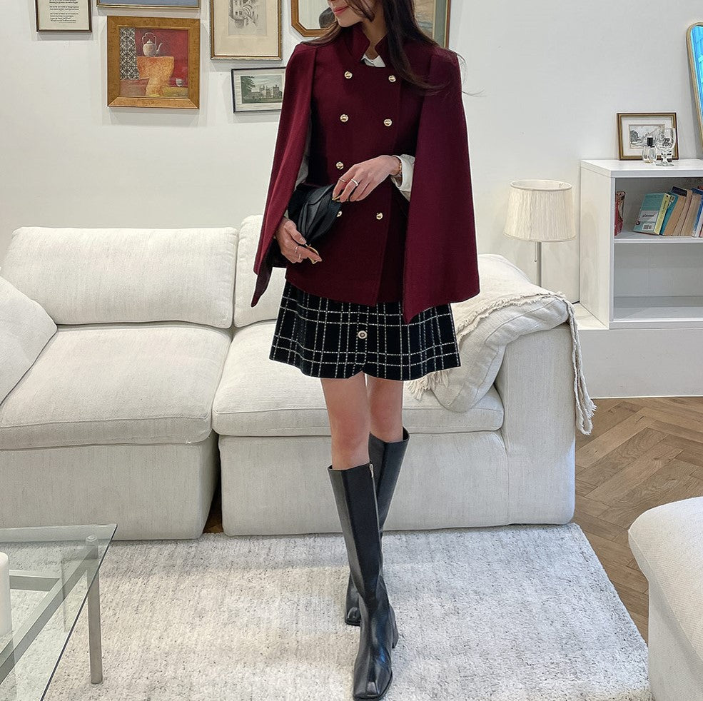Women’s coat cape in tailoring look with double-breasted button placket and distinctive shoulder Chichicherry