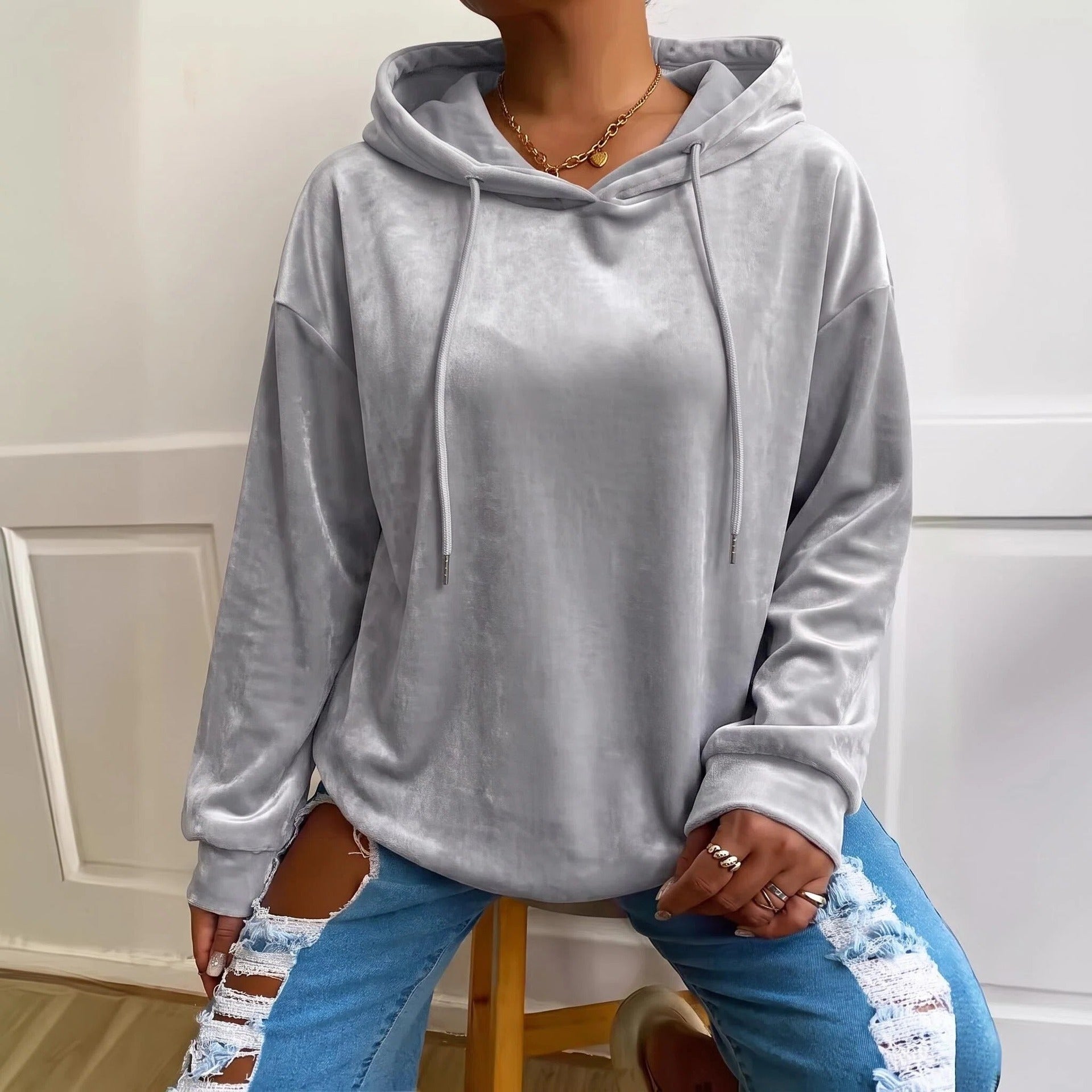 Women Oversize Velvet Hoodie with Drawstring and Drop-Shoulder Chichicherry