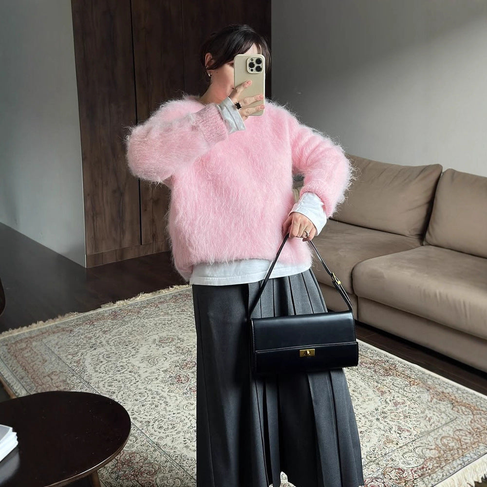 Women's Oversized Mohair Sweater with Fluffy Texture and Round Neckline Chichicherry