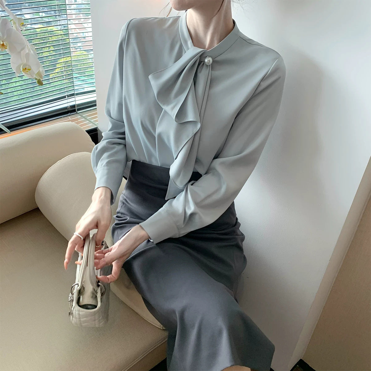 Women Elegant Blouse with Bow Detail Chichicherry