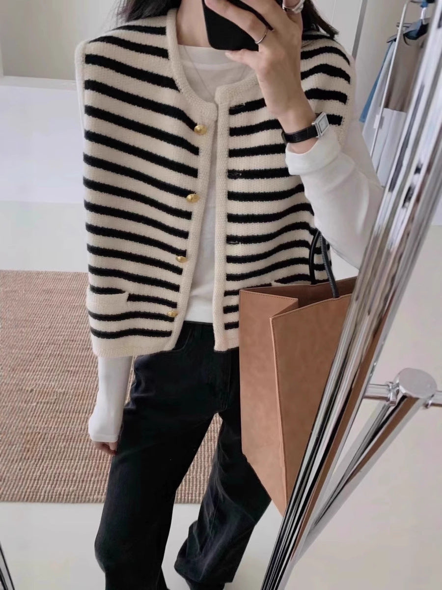 Ladies Short Striped Knit Vest with Gold-Colored Buttons and Patch Pockets Chichicherry