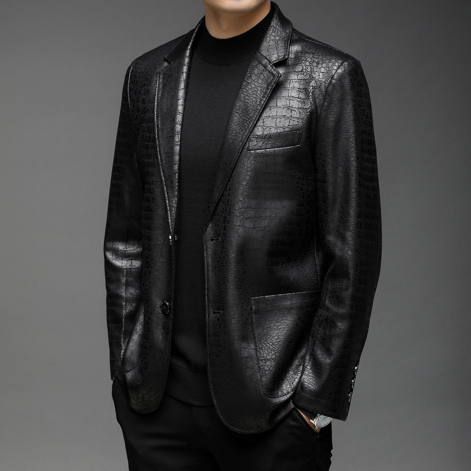 Men's crocodile-embossed leather jacket with a slim silhouette and lapel collar Chichicherry