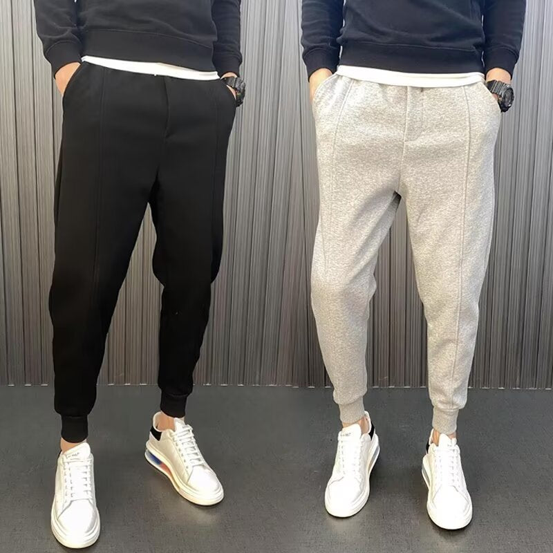 Herren Jogginghose mit tailliertem Tapered‑Schnitt, Bügelfalte und elastischen Bündchen Chichicherry