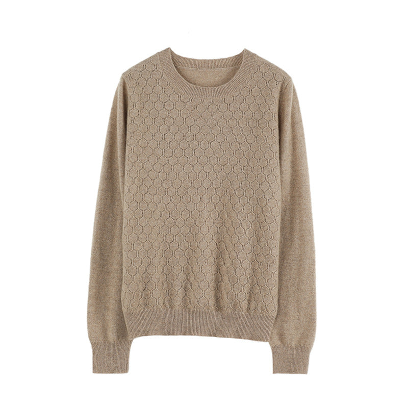 Women's ultralight mock neck pullover made of cashmere-like fine knit with extended hemline.