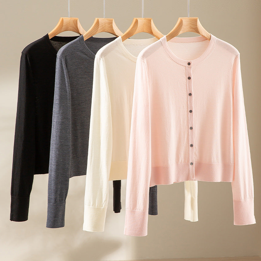 Women's light fine knit cardigan in cropped cut with round neck and continuous button placket Chichicherry