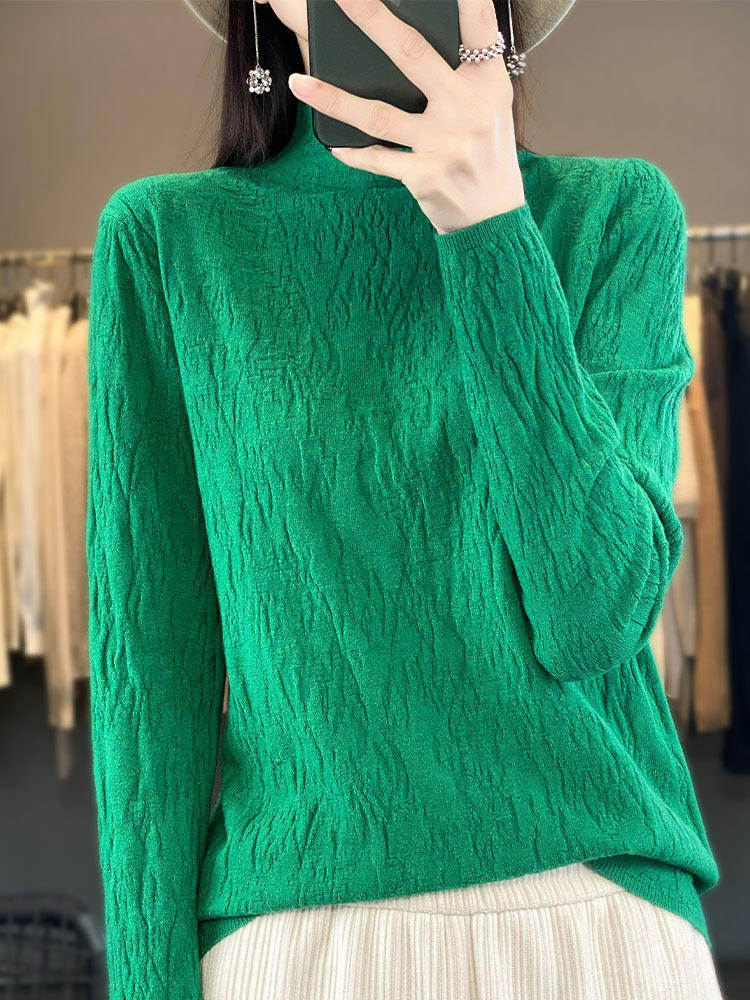 Women's Structured Fine Knit Sweater with Short Stand-Up Collar and Crinkle Look Chichicherry
