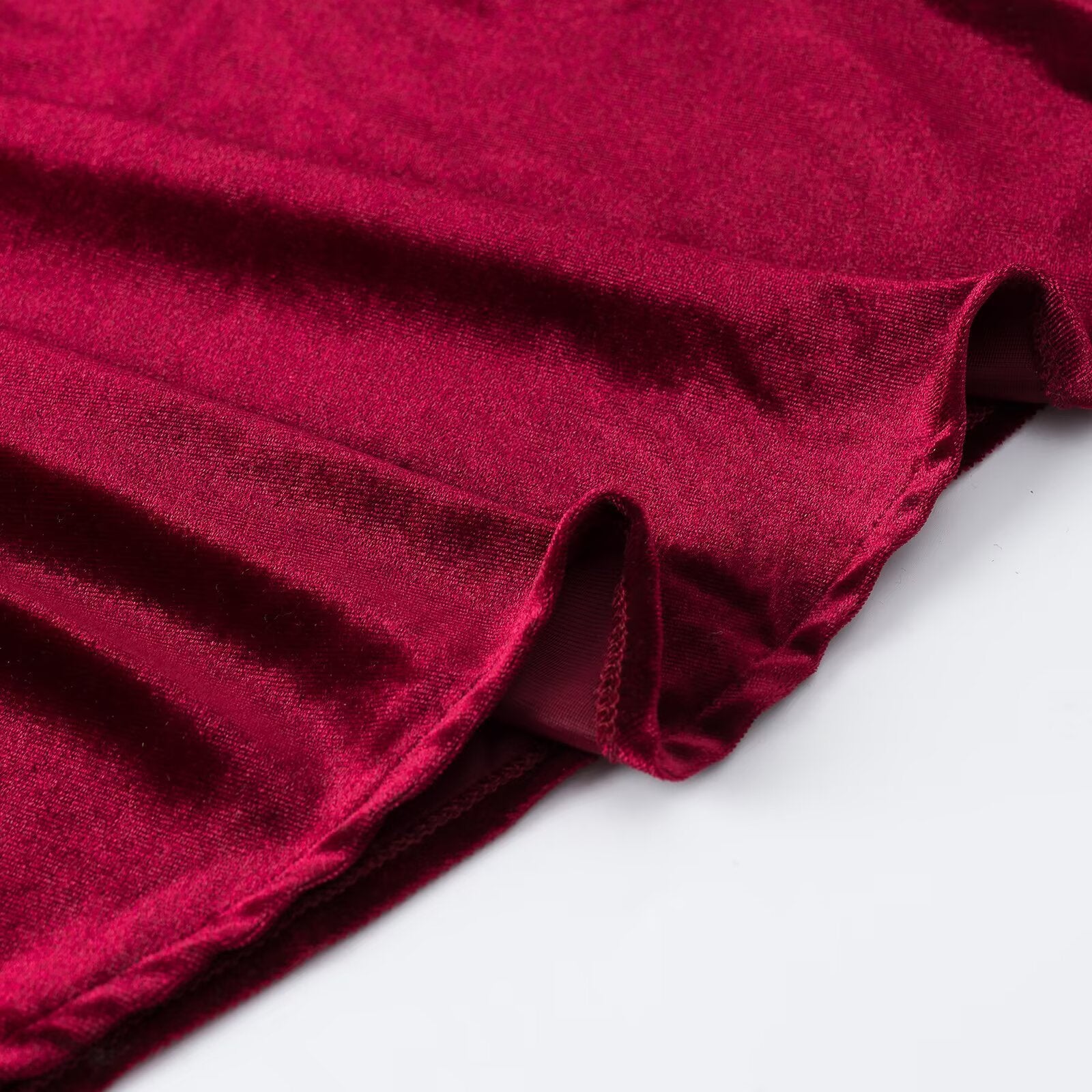 Women's maxi dress made of satin with a waterfall neckline and strap binding at the back Chichicherry
