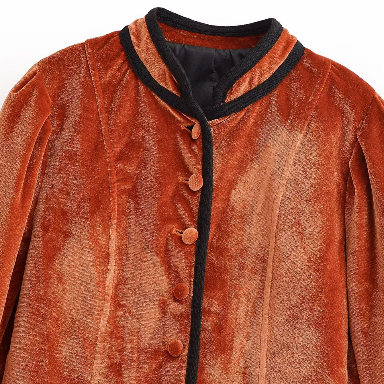 Ladies velvet jacket with stand-up collar, contrasting piping and button closure Chichicherry