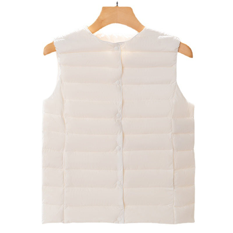 Women's sleeveless quilted thermal vest with round neck and snap button placket Chichicherry
