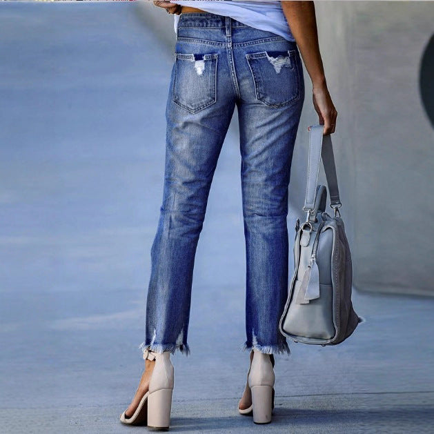 Ladies ankle-length straight-cut destroyed jeans with high waist and frayed hem Chichicherry