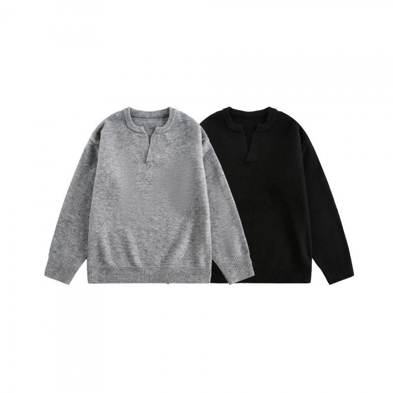 Unisex Boxy fine knit pullover with half Henley opening, round neck and ribbed finishes Chichicherry
