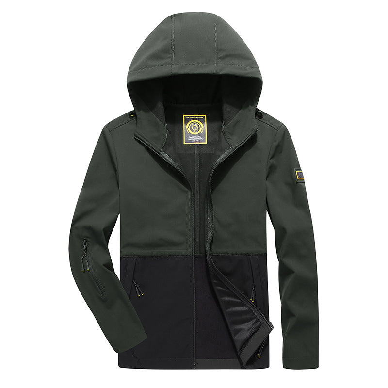 Men's lightweight softshell outdoor jacket with hood, windproof front and functional pockets Chichicherry
