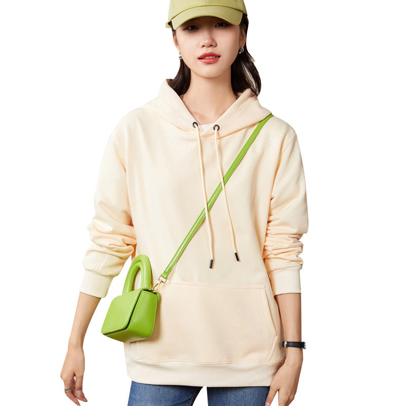 Women's Oversize Hoodie made of cotton blend with kangaroo pocket and ribbed cuffs Chichicherry
