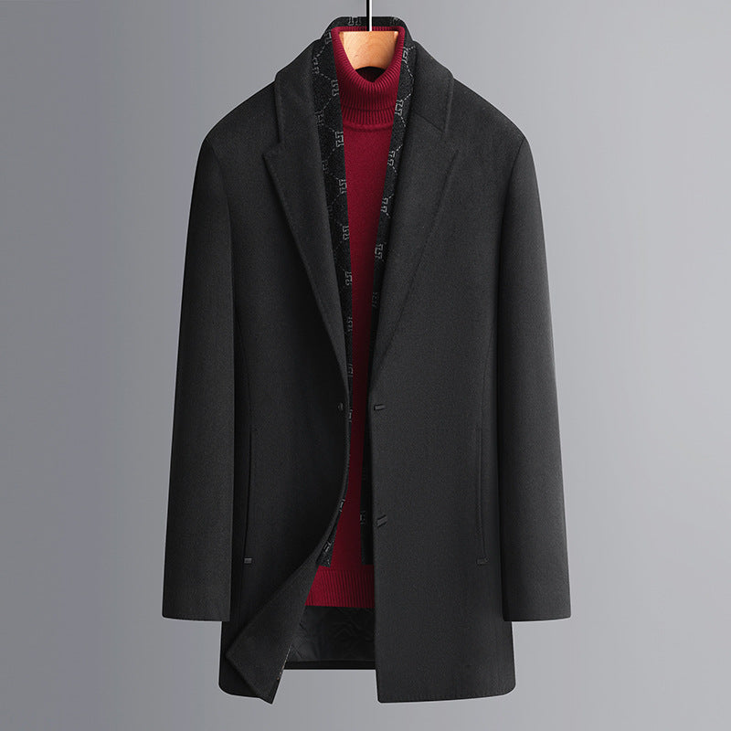 Men's short coat made of high-quality wool blend with subtle interior lining and slim fit Chichicherry