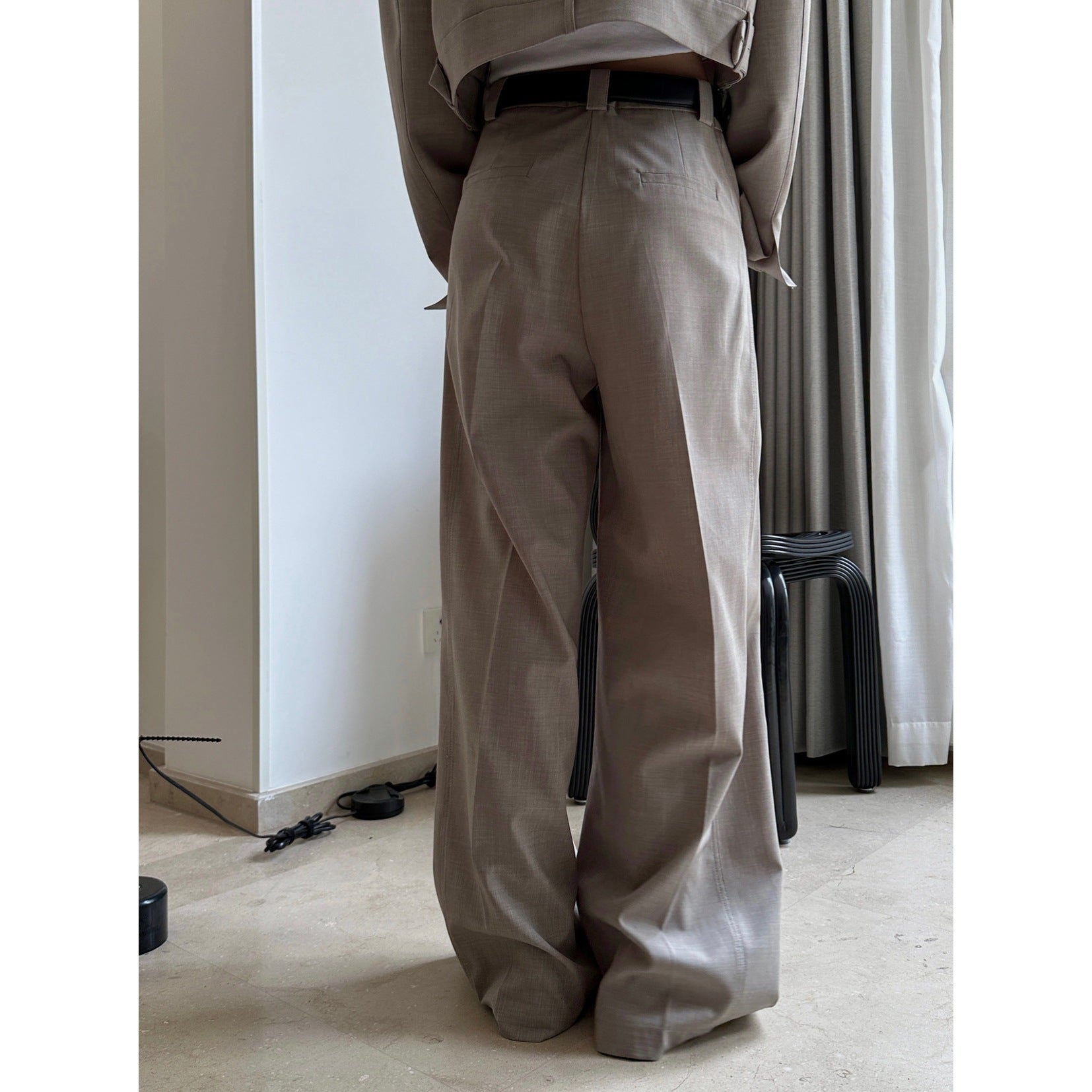 Women High-waisted Pleated Palazzo Pants with Sewn-in Side Pockets Chichicherry