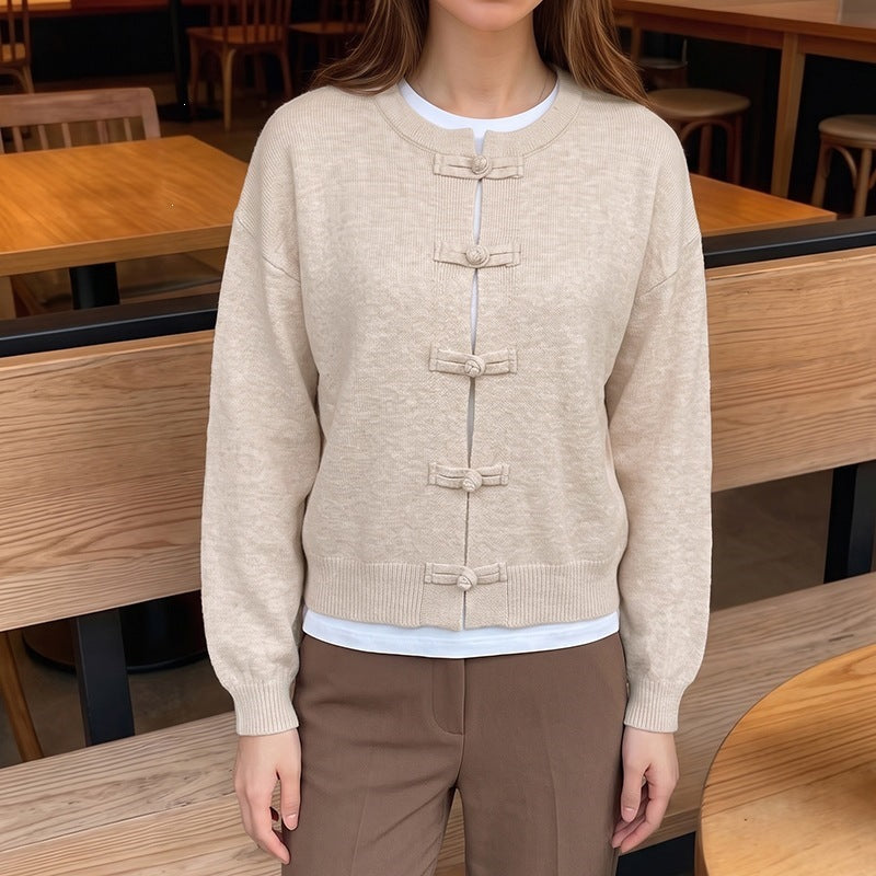 Women's short-cut knitted cardigan with Chinese toggle fasteners Chichicherry
