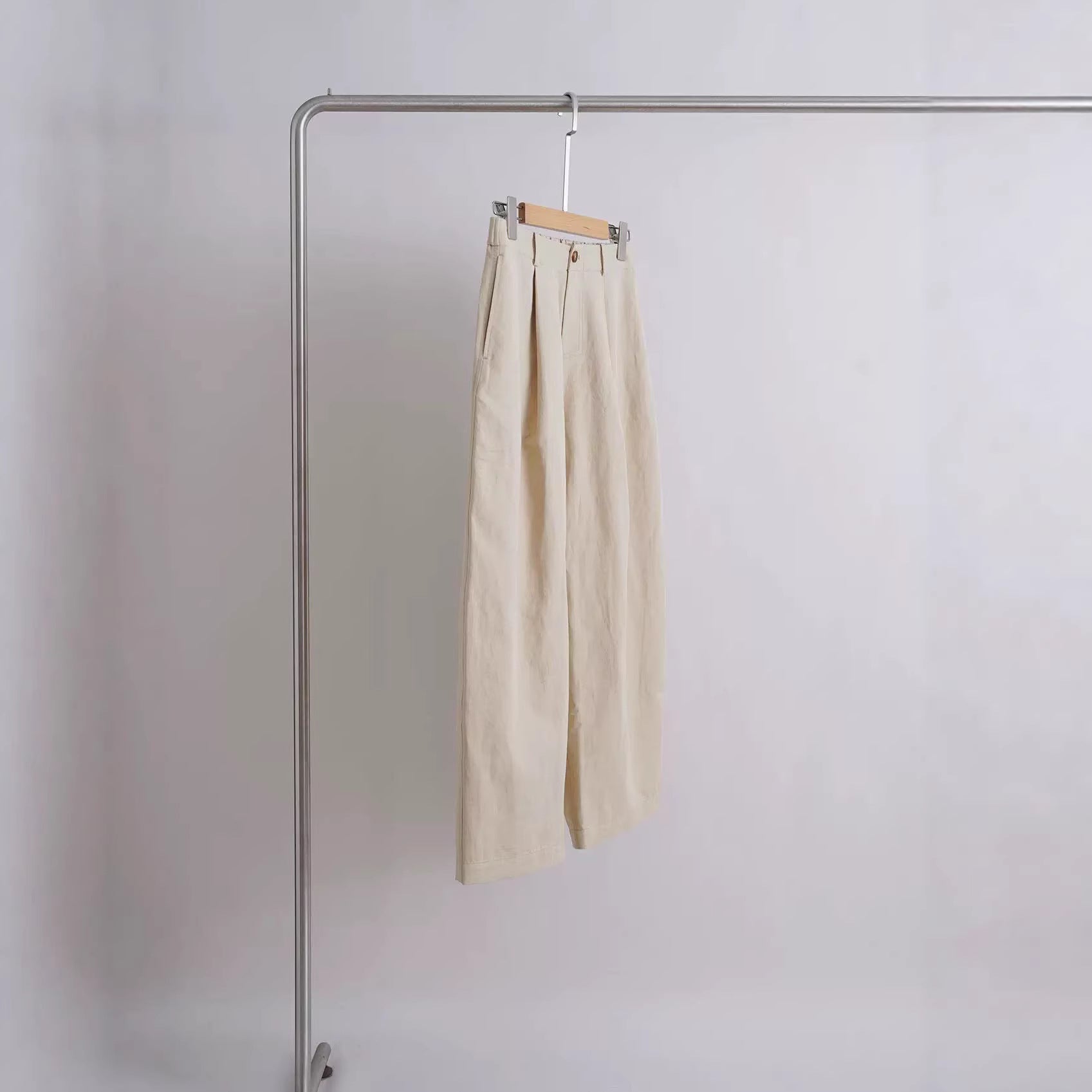 Women's comfortable and casual wide-cut fabric pants Chichicherry