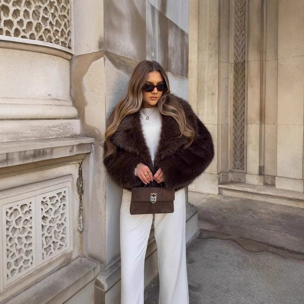 Women short jacket made of vegan high-pile faux fur with generous shawl collar Chichicherry